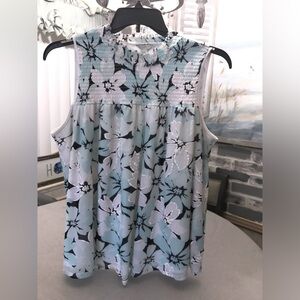 Raised Floral Print Classic Sleeveless Top